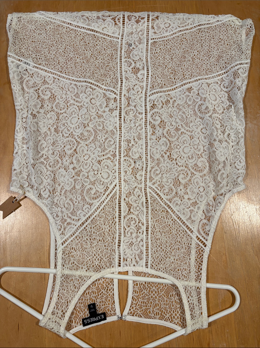 Express ~ Ivory Floral Lace Crochet Tank Top
